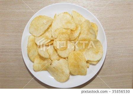 Crisps  35856530