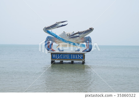 Cambodian crab statue on kep beach Cambodian crab statue on kep beach 35860322