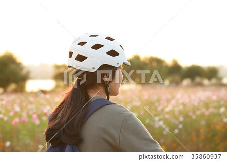 Youth, high school student, healing, travel Youth, high school student, healing, travel 35860937