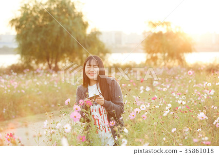 Youth, high school student, healing, travel Youth, high school student, healing, travel 35861018