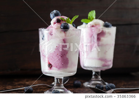 frozen yogurt 35863366