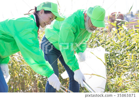 Senior (cleaning activity) Senior (cleaning activity) 35863871