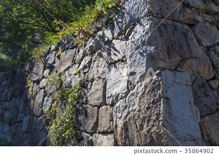 Tsukiyama Tomita Castle Oishi Ishigaki 35864902