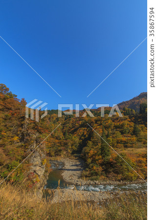 Kiyotsu河的風景在秋天 35867594