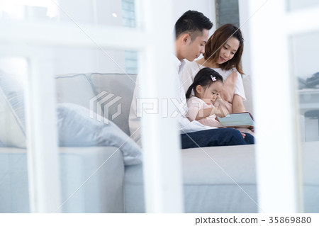 一家三口,圖畫書,講故事,女孩 一家三口,圖畫書,講故事,女孩 35869880