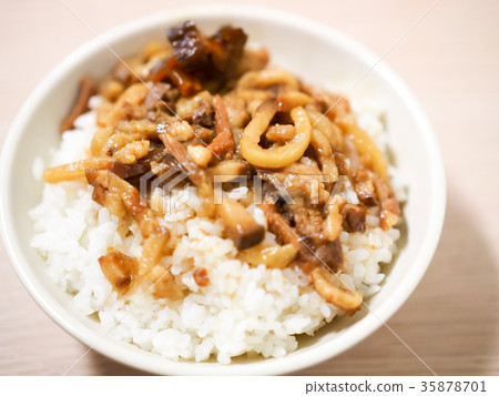Braised pork on rice Braised pork on rice 35878701
