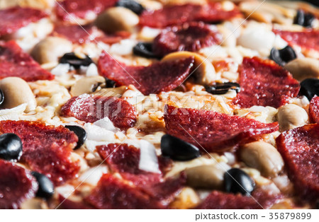pizza pepperoni with salami and mozzarella pizza pepperoni with salami and mozzarella 35879899
