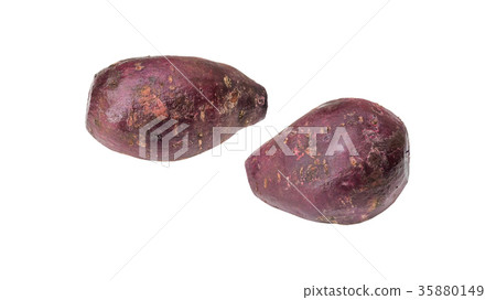 purple sweet potato on a white background. purple sweet potato on a white background. 35880149