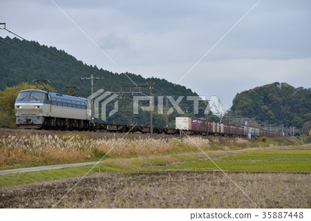 EF 66106 Container freight train EF 66106 Container freight train 35887448
