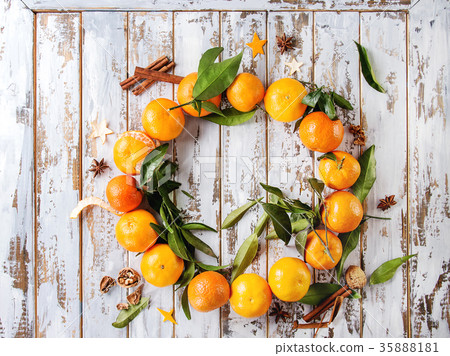 Christmas wreath with tangerines 35888181