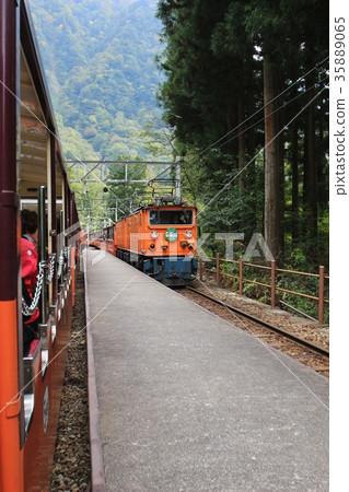 Kurobe Truck Train 35889065