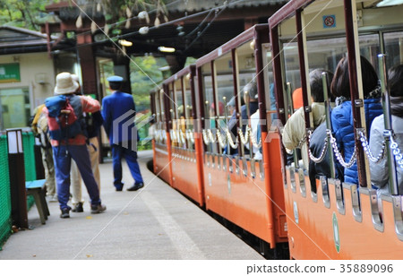 黑部卡車火車 35889096