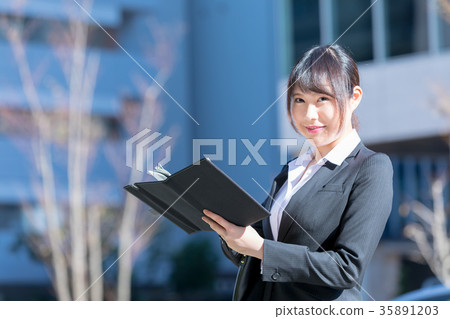 Woman OL Business Suit Portrait Suit Recruit Green Background With Suit 35891203