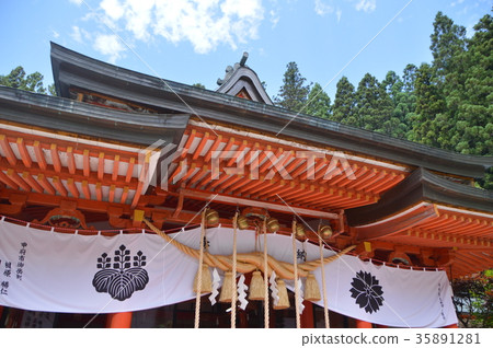 Shrine of Kinzakura Shrine (2347 Mitake-cho, Kofu City, Yamanashi Prefecture) Shrine of Kinzakura Shrine (2347 Mitake-cho, Kofu City, Yamanashi Prefecture) 35891281