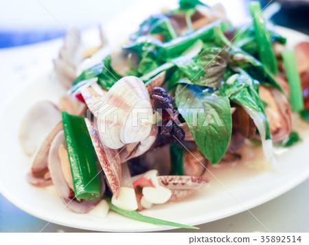 Fried sea cucumber 35892514