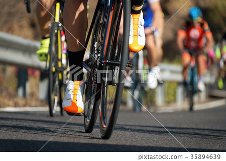 Cycling competition 35894639