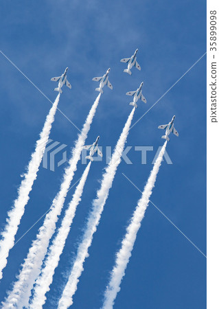Air festival blue impulse acrobat flight 35899098