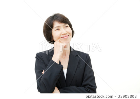Woman business imagine Woman business imagine 35905808