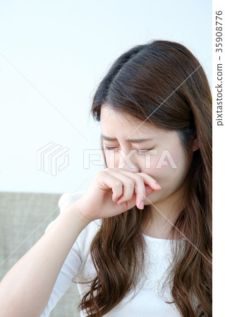 鼻子的女人 35908776