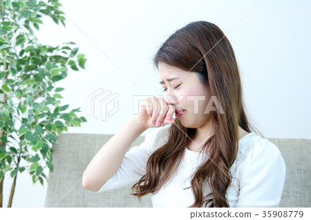 鼻子的女人 35908779