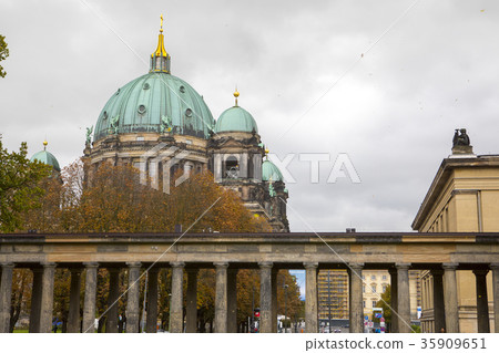 德國柏林,柏林大教堂,秋天,ドイツベルリン、ベルリン大聖堂、秋、Berlin Cathedral, 德國柏林,柏林大教堂,秋天,ドイツベルリン、ベルリン大聖堂、秋、Berlin Cathedral, 35909651