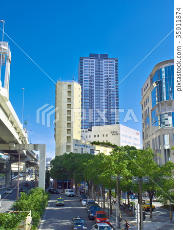 [神奈川縣/ 2017年7月]在市前面的橫濱站（東口） 35911874