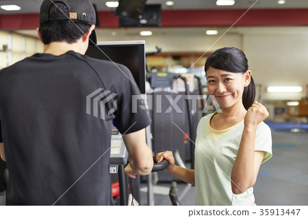 體育健身房 體育健身房 35913447