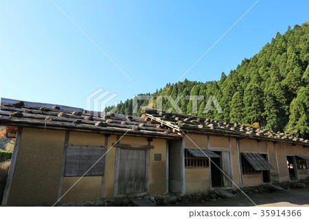 Ishikura Asakura ruins 35914366