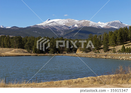 Beautiful lake in Colorado. 35915347