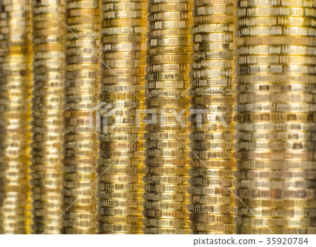 dollars 35920784