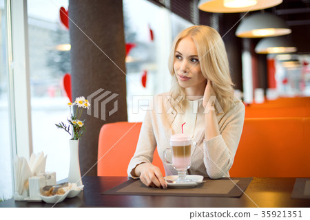 young woman in Cafe 35921351