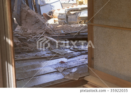 Demolition construction of houses Demolition construction of houses 35922035