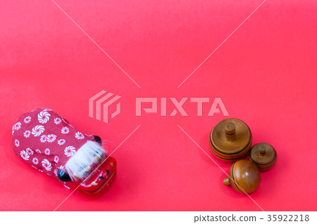 Lion dancing and spinning music Lion dancing and spinning music 35922218