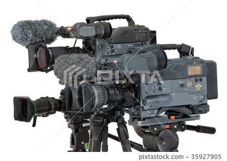 三台用於廣播的電視攝像機 35927905