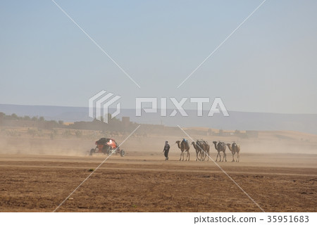 Morocco four-wheeled buggy to Sahara 35951683