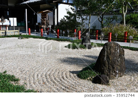 Noma Daibou Main Bldg. Circle Road Daimon Yuki Noma Daibou Main Bldg. Circle Road Daimon Yuki 35952744