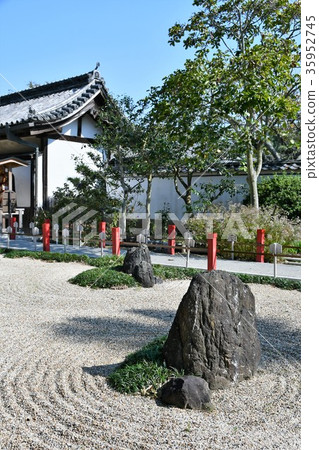 Noma Daibou Main Bldg. Circle Road Daimon Yuki Noma Daibou Main Bldg. Circle Road Daimon Yuki 35952745