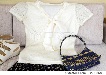 Fashionable clothes 35958686
