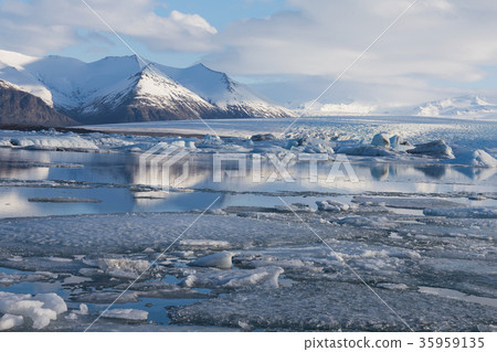 Jakulsarlon lagoon ice winter season lake Jakulsarlon lagoon ice winter season lake 35959135