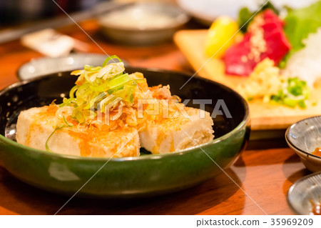 炸豆腐; 炸豆腐; 35969209