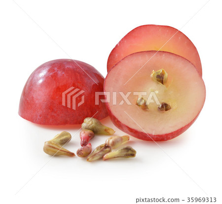 Red grape with water drops isolated on white  35969313