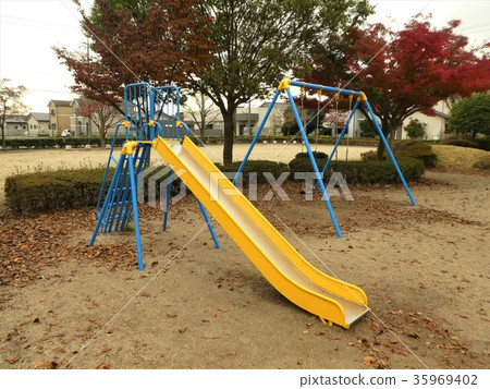 摩卡市大谷東公園滑行和鞦韆 35969402
