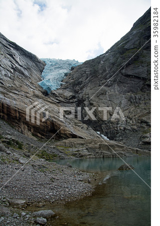 Briksdalsbreen, Sogn og Fjordane, Norway Briksdalsbreen, Sogn og Fjordane, Norway 35982184