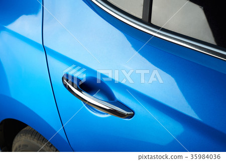 Car clean door 35984036