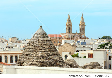 Trulli houses in Alberobello, Italy Trulli houses in Alberobello, Italy 35984617
