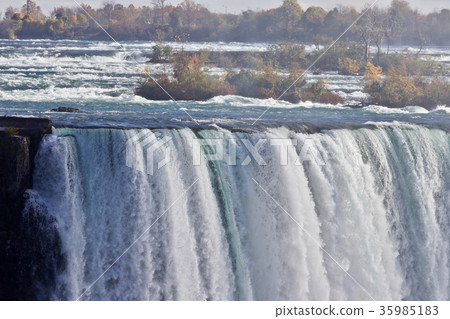 Beautiful photo with amazing powerful Niagara Beautiful photo with amazing powerful Niagara 35985183