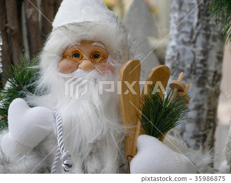 Santa claus, Grandpa Frost or Weihnachtsmann? Santa claus, Grandpa Frost or Weihnachtsmann? 35986875