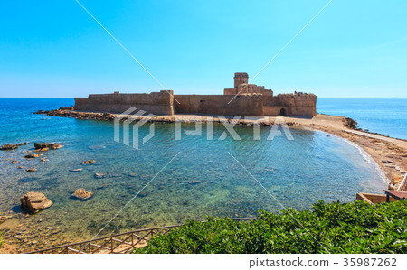 Aragonese castle of Le Castella, Calabria, Italy Aragonese castle of Le Castella, Calabria, Italy 35987262