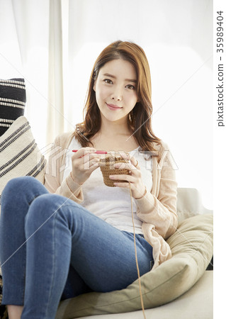 Young woman, hobby, knitting 35989404