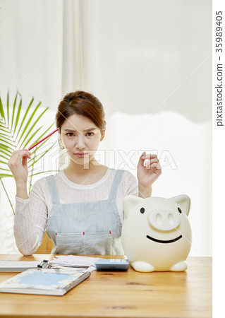 Young woman, life, finance 35989405
